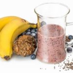 Zubereitung von leckeren Smoothie-Drinks